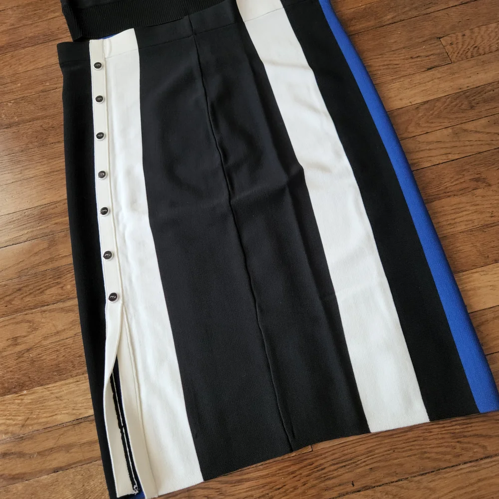 NWT Elegant Black and Blue Long Sleeve Dress 7th Avenue New York and Company - Picture 10 of 12